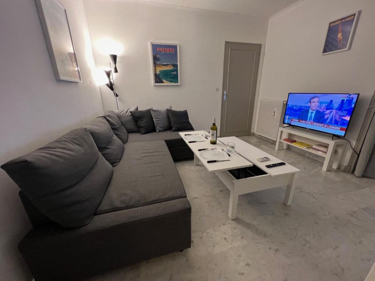 Seafront - Beautiful Flat With Aircon And Comfortable Loggia Vallauris Exteriér fotografie